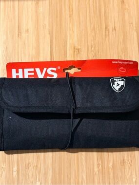 HEYS Hanging Jewelry Bag Black Travel Essential NWT
